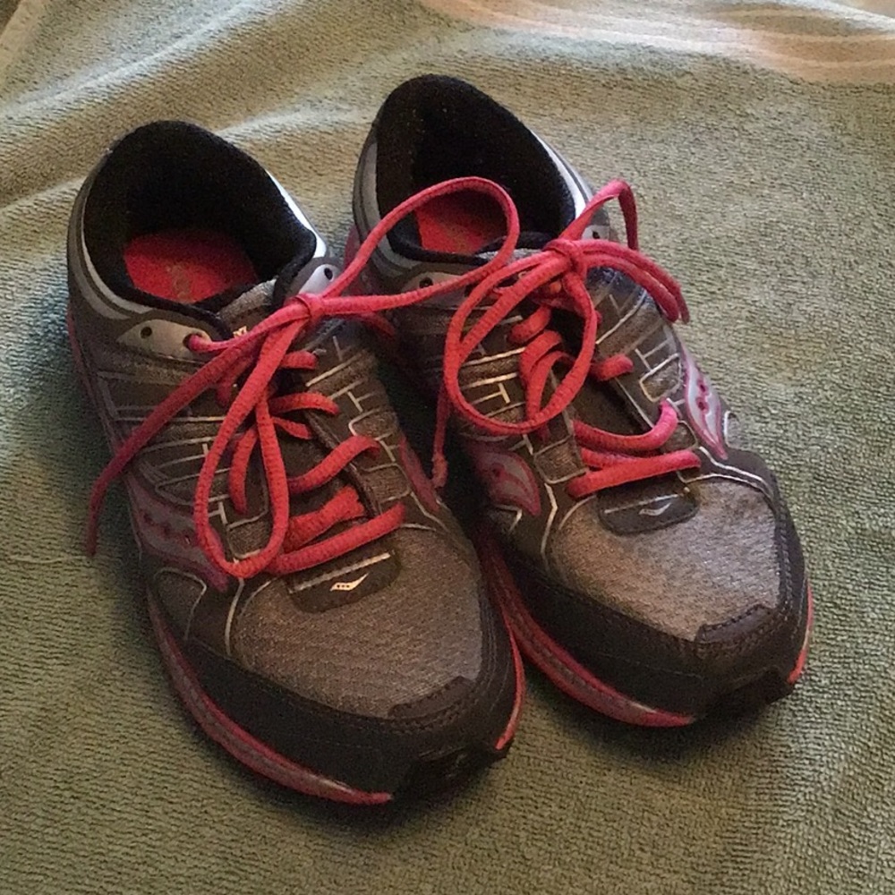 Saucony girls sneakers